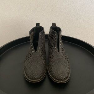 Frēda Salvador DRAW Boot